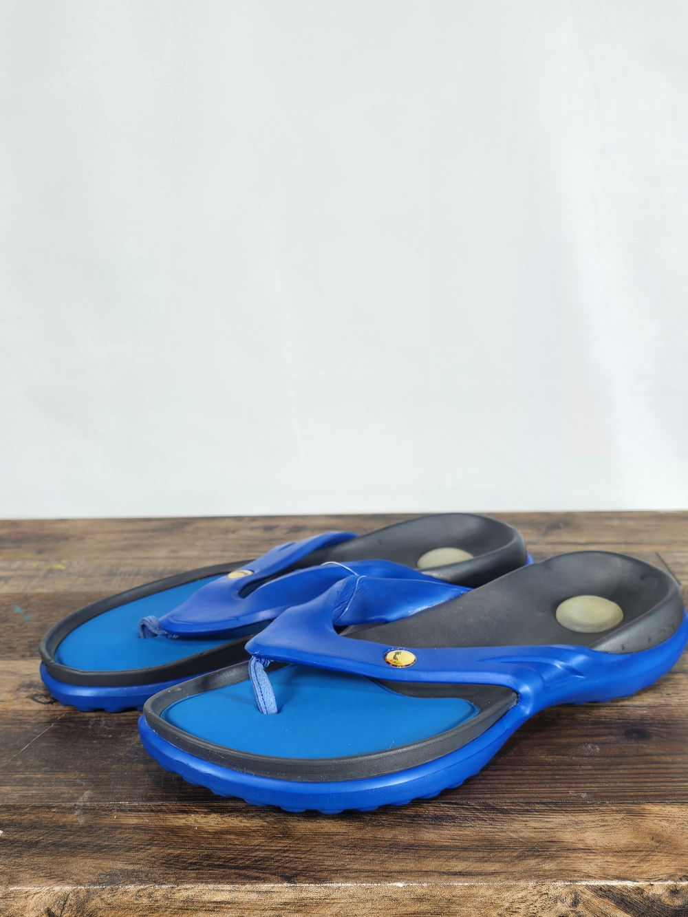 Men's Blue Sporty Flip Flop Sandals Size 9